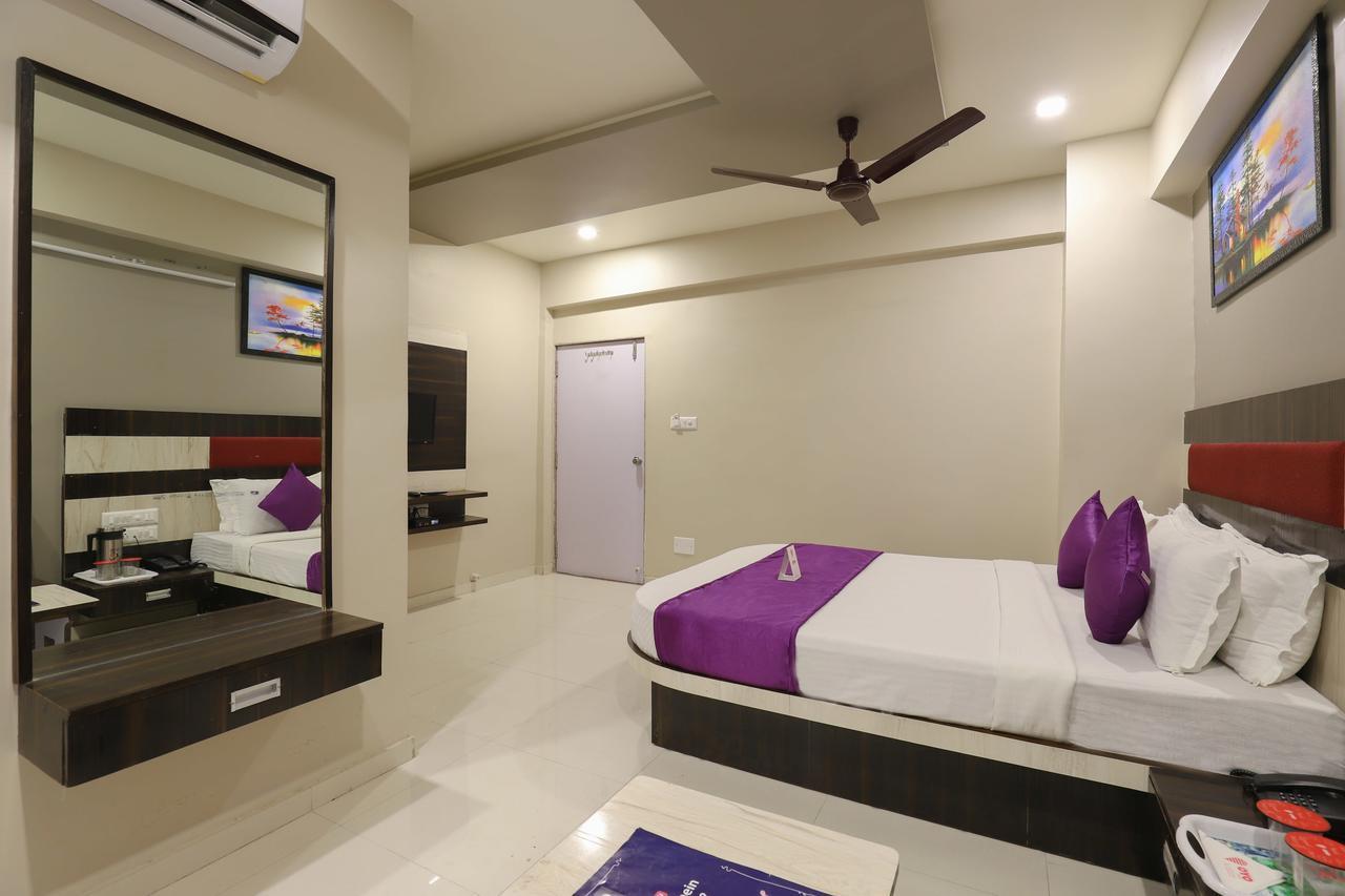 Apollo Hotel Ahmedabad Luaran gambar